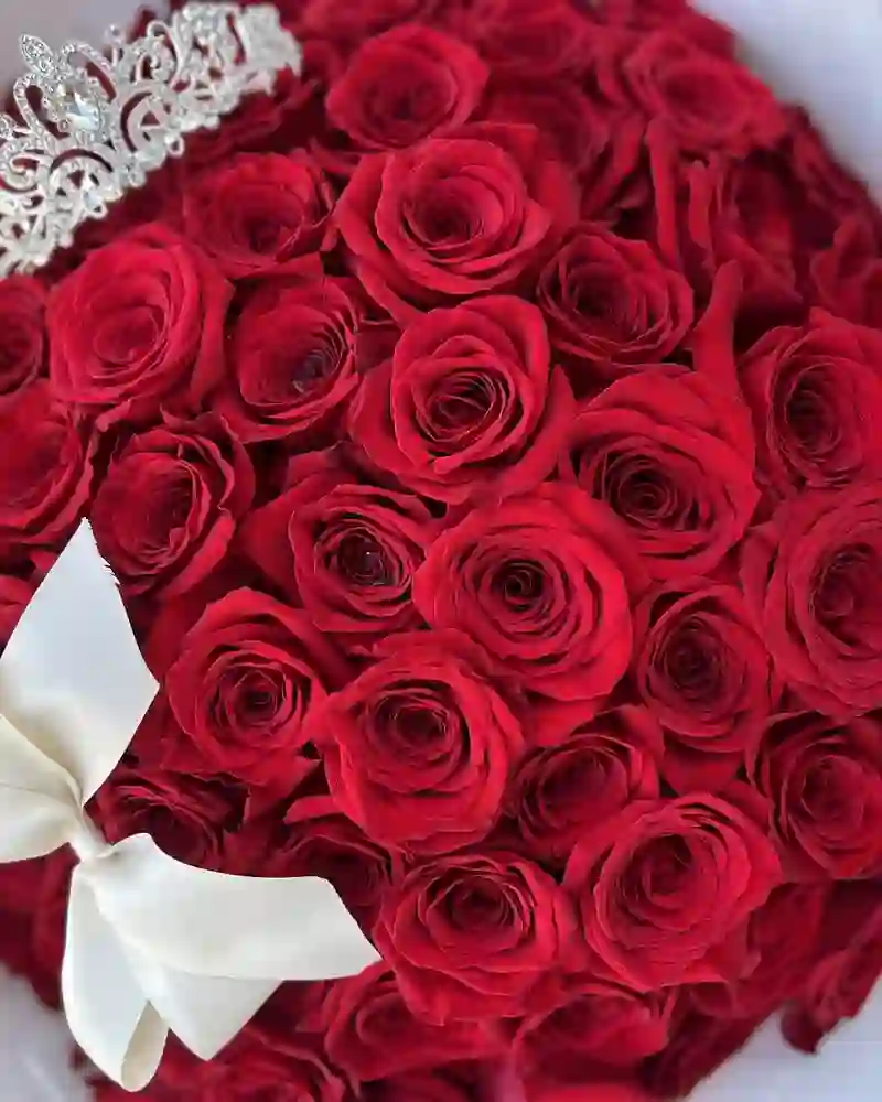 Red roses for a wedding or celebration